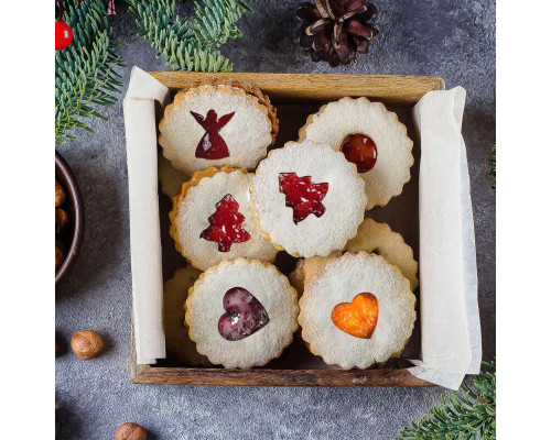 Набір з 9 форм для печива Linzer